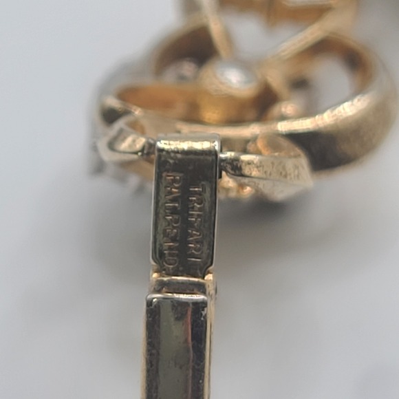 Vintage Trifari Bracelet Rhinestone Green Gold Tone READ‎ 7" - Picture 6 of 16